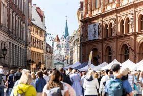INFORMĀCIJA par pieteikšanos Rīgas dzimšanas dienas svinību Amatnieku tirgū Doma laukumā!